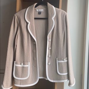 St. John beige and white knit jacket